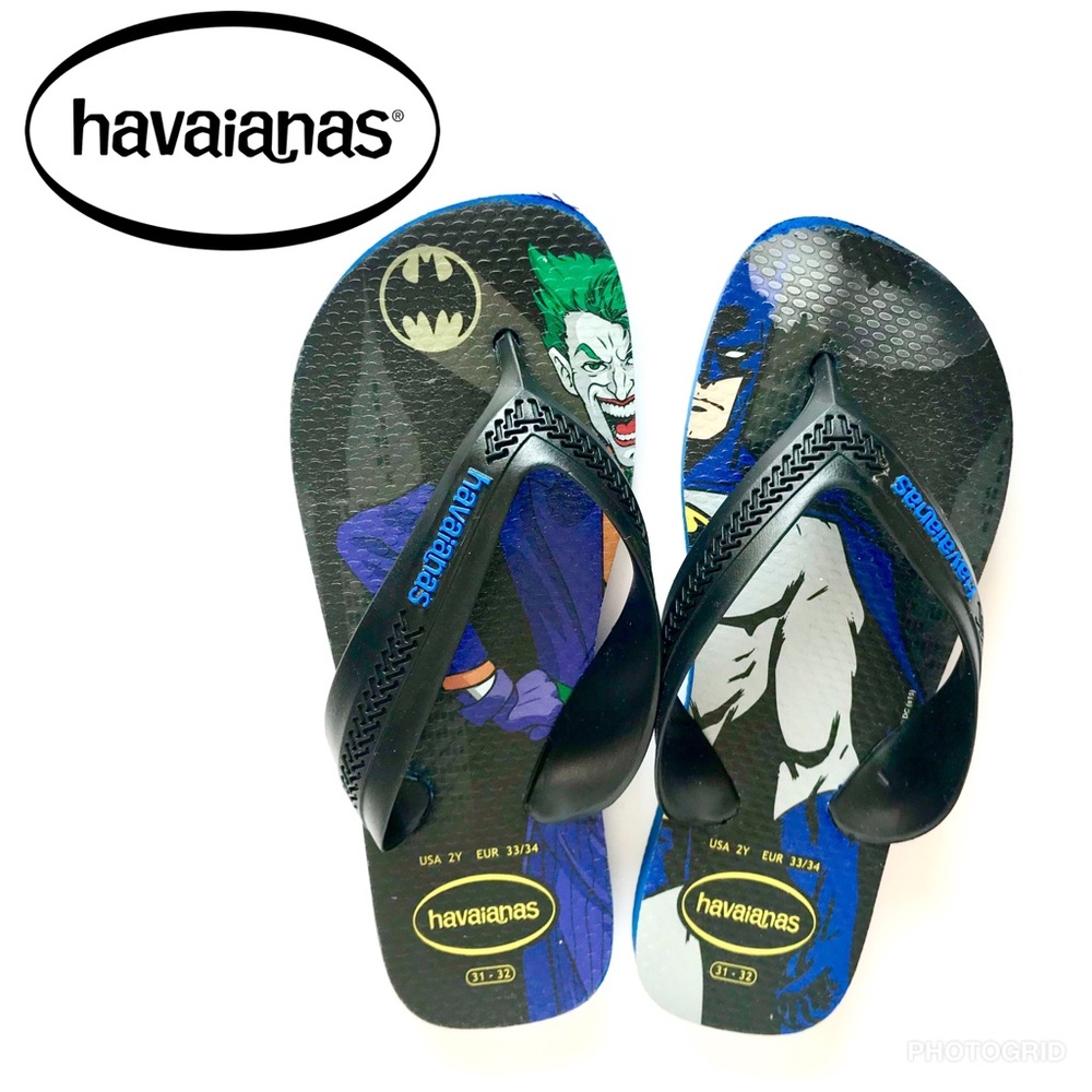 Boys Havianas Batman/Joker flip flops, 2